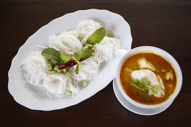 <center> All About Kanom Jeen (Fermented Rice Noodles) </center>